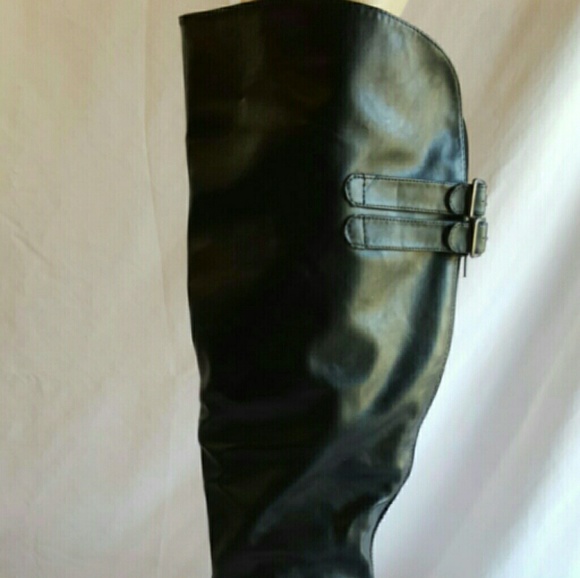 🚫SOLD🚫Extra wide calf thigh high boots - Picture 1 of 3